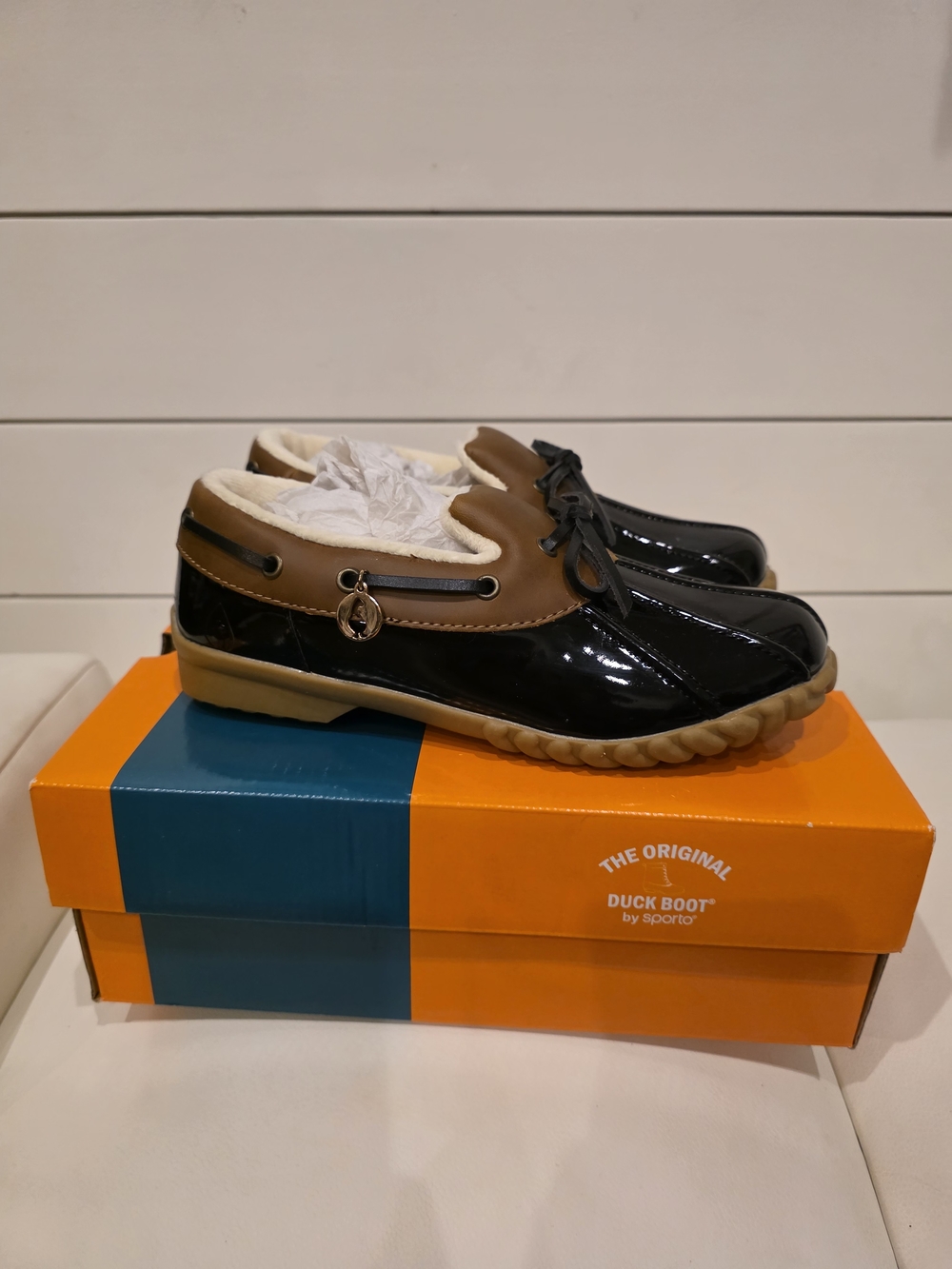 Sporto Boot Women's Black Patent & Brown Trim Duck Shoes